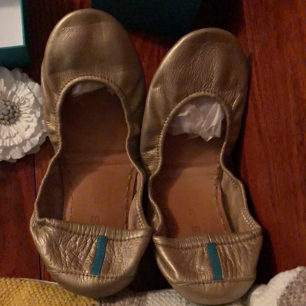 Champagne Gold Tieks